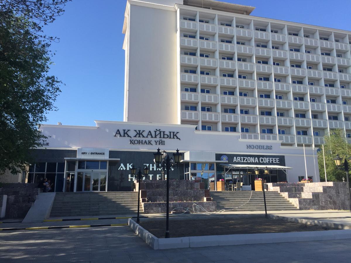 Ak Zhaik Hotel Atyraū Exterior foto